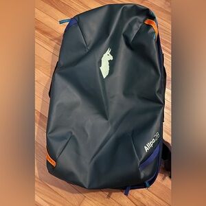 Cotopaxi Allpa 28L (Deep Ocean)